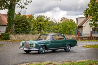 Mercedes Benz w111 250 SE - 2