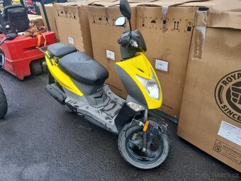 Kymco CK 50QT 2008 rok najeto 13tis/km -havarovaný - 2
