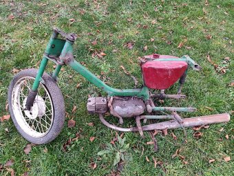 Jawa pionýr 21 torzo na díly - 2