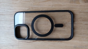 Nový kryt Iron Eye Magnet Apple iPhone 15, černý - 2