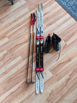 Dětské bežky a hůlky a boty - 2