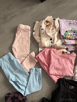 Oblečení na holku. - 2