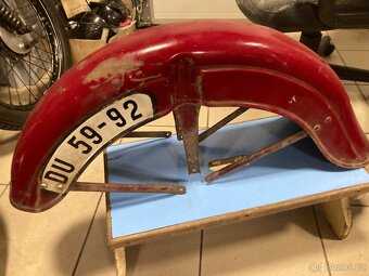 Jawa 250,350 typ 353,354 přední blatnik - 2