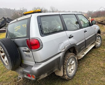 Nissan Terrano 3.0 TD 4x4 - 2
