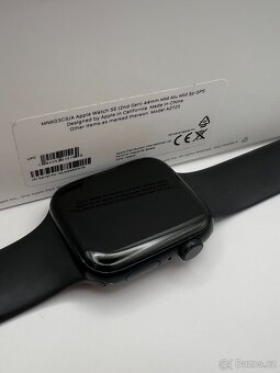 Apple Watch SE 2nd Gen,Black,44mm - 2