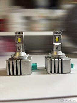 Prodám nové výbojky D3S - 2