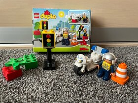 Lego Duplo Policista na motorce - top stav - 2