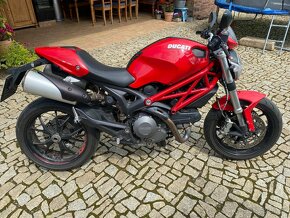 Ducati Monster 796 - 2
