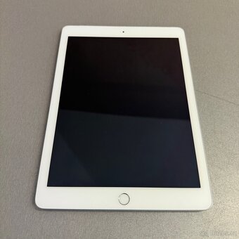 iPad 5 32GB cellular, pěkný stav, 12 měsíců záruka - 2