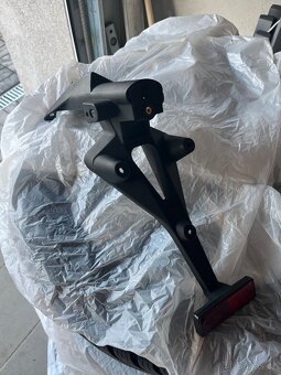 Originální držák spz Aprilia Tuono V4 - 2