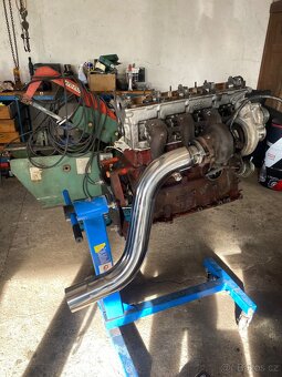 Prodám nový 3” downpipe na Volvo 740/940 - 2