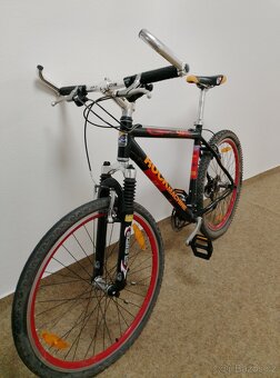 Prodám horské kolo Rock Machine 4,0 CPS s 26" koly - 2