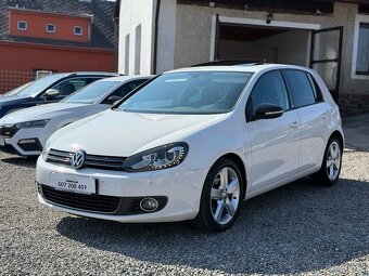VW Golf VI 1.6tdi 2012 (ŠIBR-WEBASTO-LED-17”-SENZORY) - 2