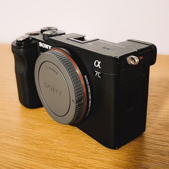 Sony A7C (jen 15 tis expozic) - 2