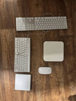 Stolní počítač od Applu 825-7113-a - 2