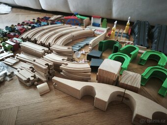 Dřevěná vláčkodráha mega set - 2