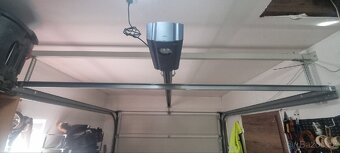Garázová vrata elektrická - 2