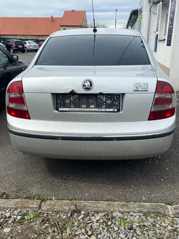 Škoda Superb 2006 110kw 1.8T na náhradní díly - 2