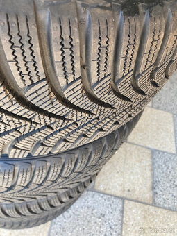 225/45 R17 zimní pneu Hankook - 2
