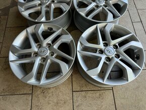 Alu kola Hyundai Tucson 5x114,3 r16 zánovní sada - 2