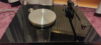 Pro-ject Debut III Carbon + akrylátový talíř + alu subtalíř - 2