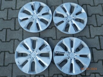 4xOriginál poklice kol na CITROEN C3 15tky. - 2