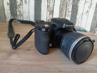 Fotoaparát FinePix S5600 - 2