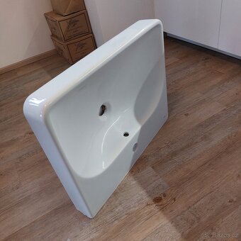 Umyvadlo se sifonem - 2