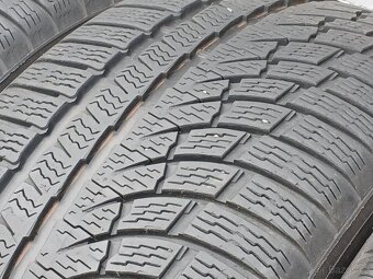 Zimní pneu Nokian 255/45/19 vzorek 6,5mm - 2