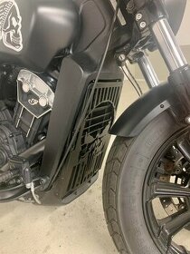 Indian Scout Bobber Kryt chladiče, Klakson, SPZ - 2