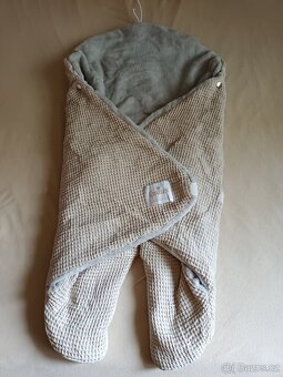 Zavinovačka a hnízdo - 2