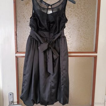 Sváteční,společenské šatičky vel.32 - 2