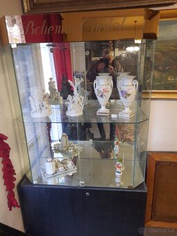 Skleněné skříně - 2