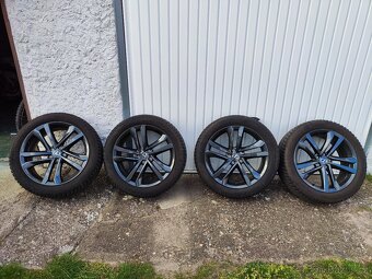 Lexus R20 235/50/20 Nokian 5x114.3 - 2