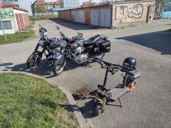 Kawasaki W650 - 2