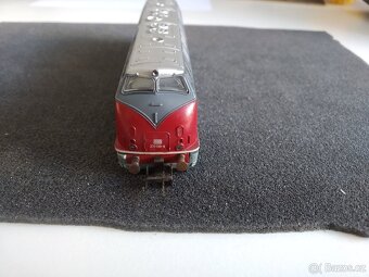 Vláčky TT Lokomotiva V221 - 2
