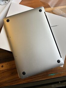 MacBook Pro 13, i5, RAM 32, 512Gb, stav nového - 2