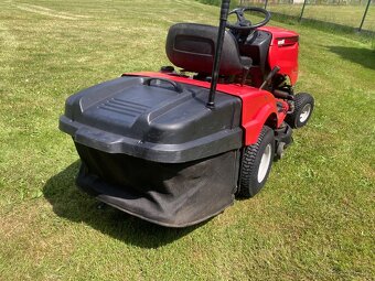 Zahradní traktor MTD - 2