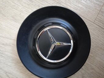 Středové pokličky Mercedes Benz - 2