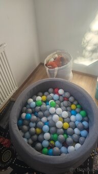 Bazének s kuličkami plus vak s plysakama - 2