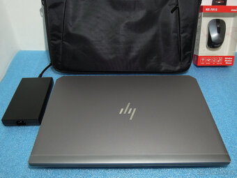 Herní HP ZBook G6 17.3" Intel Xeon 5Ghz 1TB SSD RTX5000 32G - 2