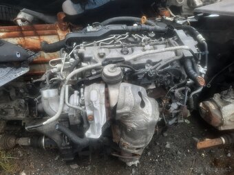 motor toyota avensis T25 2.0d 84kw - 2
