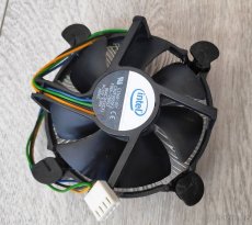 procesor Core 2 Duo E4300 včetně chladiče - 2