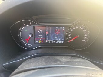 Ford Mondeo mk4 - 2