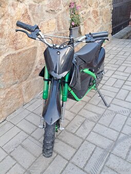 Dětská El.motorka - 2