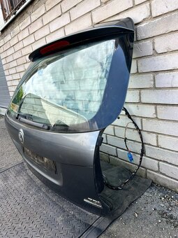 Páté dveře Volkswagen Golf 5 a 6 combi - 2