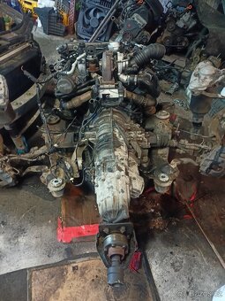Prodám motor 2.5TDI kód Bau - 2