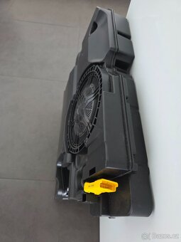 SUBWOOFER - BASOVÝ REPRÁK PEUGEOT 3008/5008 - 2