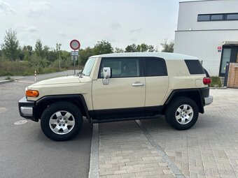 Toyota FJ Cruiser bez koroze, skvělý originální stav - 2