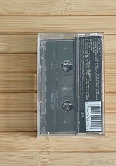 MC kazeta Led Zeppelin - Physical Graffiti - 2
